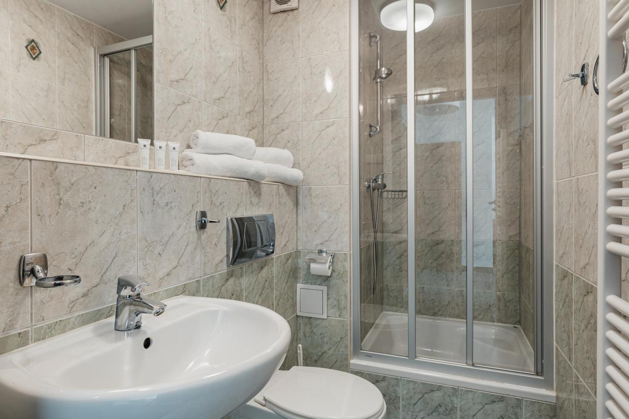 Rewita Rynia Hotel Bialobrzegi  Bagian luar foto